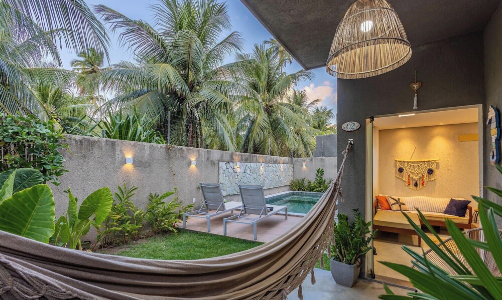 House w/ Pool 140m From the Beach Clb0002