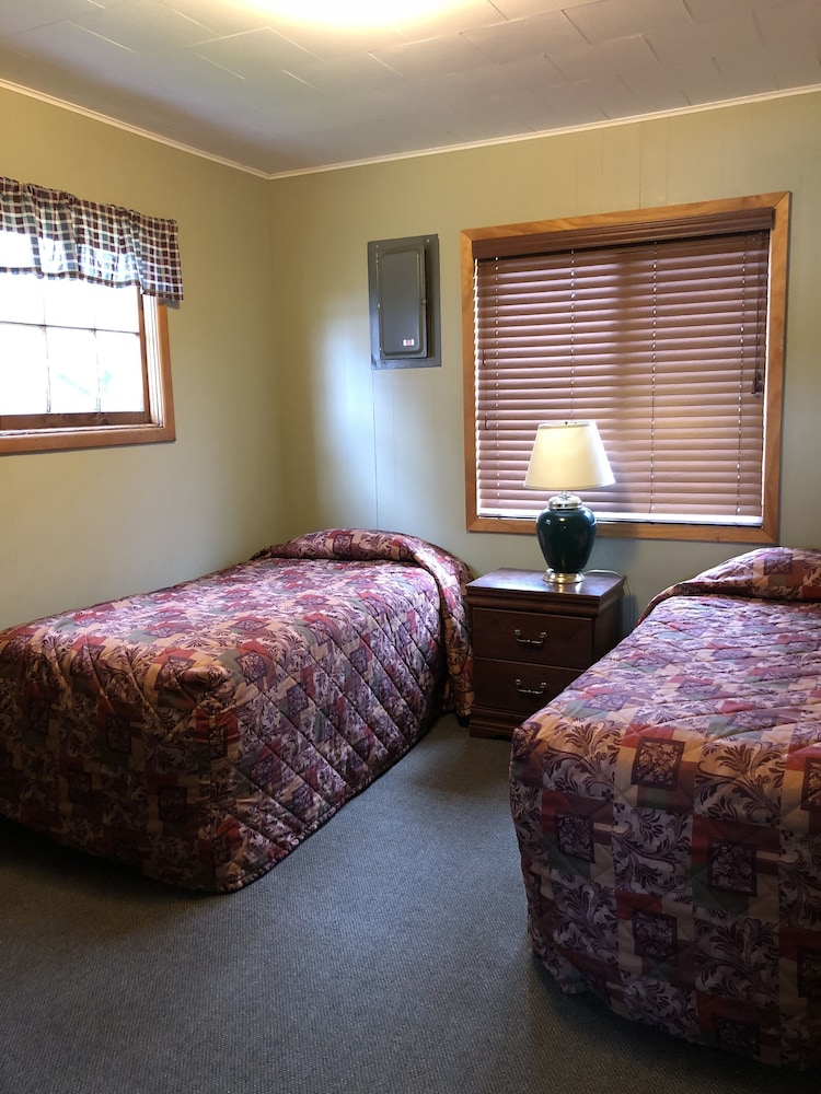Sportsman's Lodge