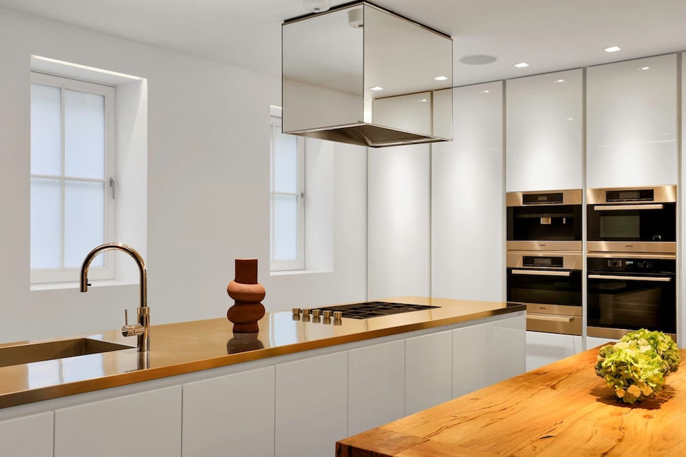 Paddington Luxury 3-bed Mews Private Cinema Gym