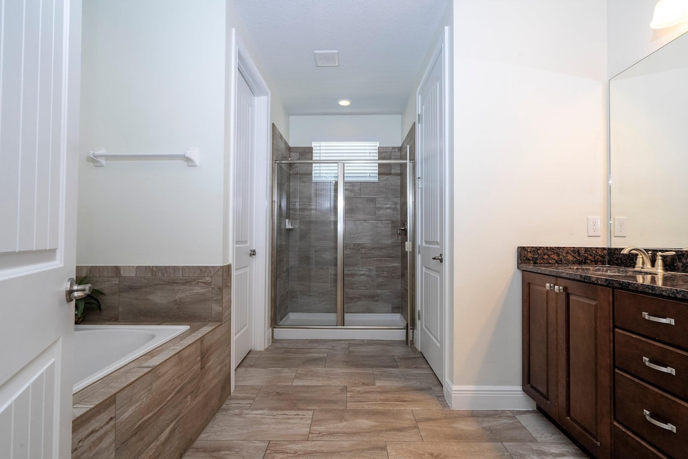 421 NP - Exquisite Retreat at Encore Resort