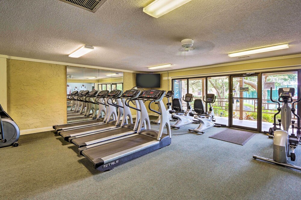 Pool & Folly Field Beach Access! HHI Resort Condo