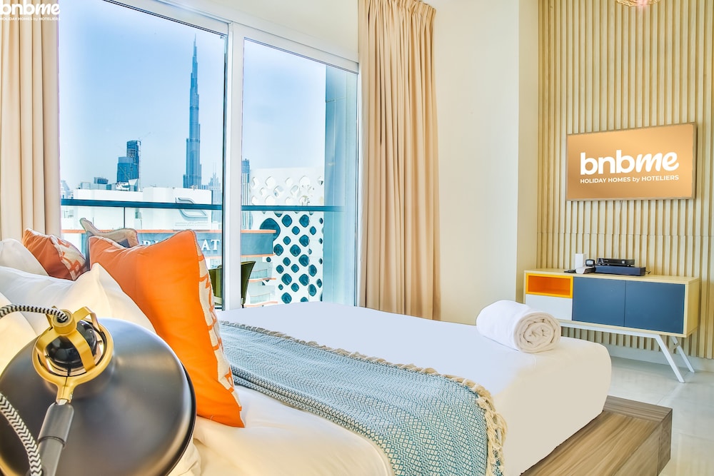 ST-AG Tower-2606 by bnbme homes