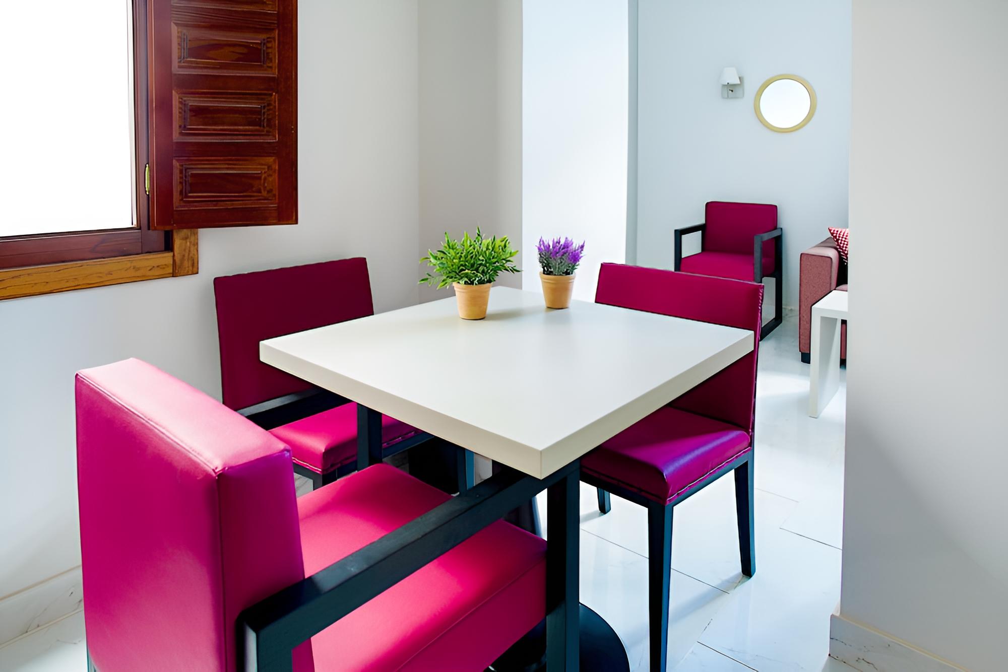 OYO Hostal Leiva