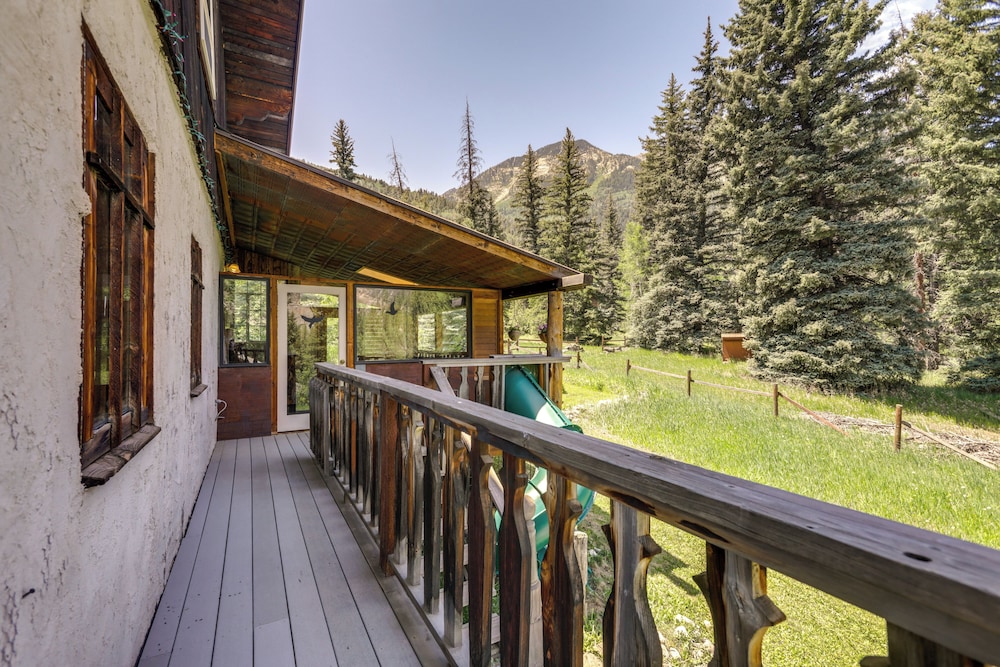 Mountain Chalet Getaway: Steps to Crystal River! view 3