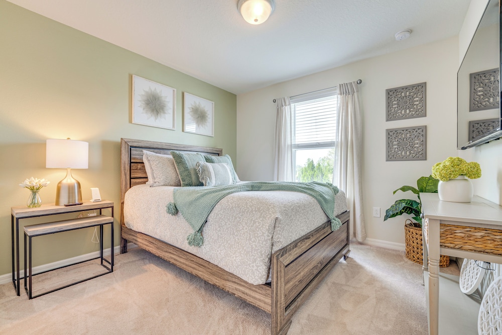 Private Backyard Oasis: Solterra Resort Condo