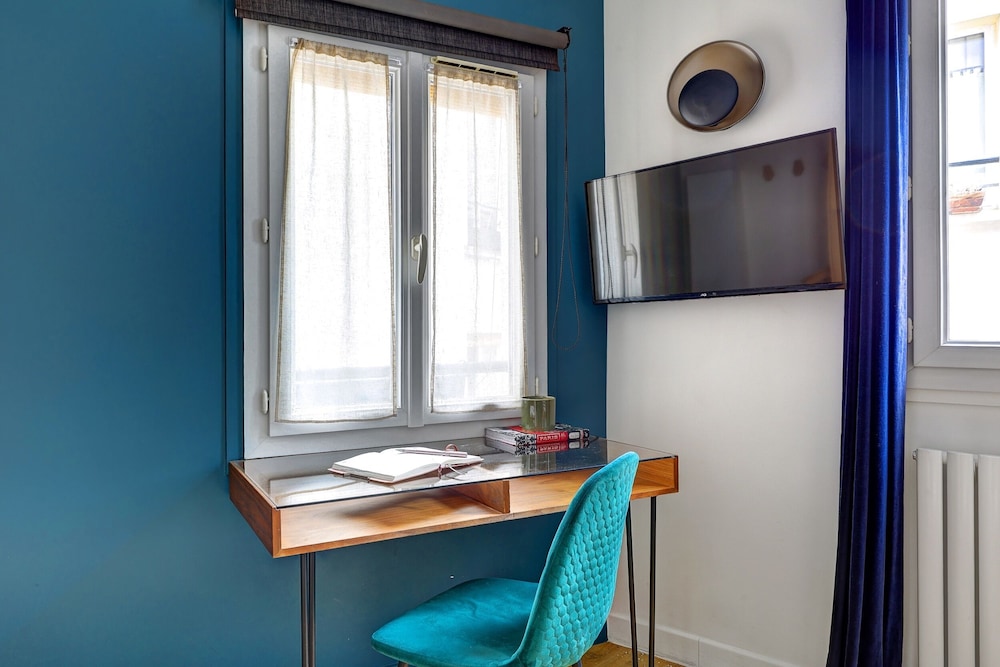 Paris Studio Le Marais Charm