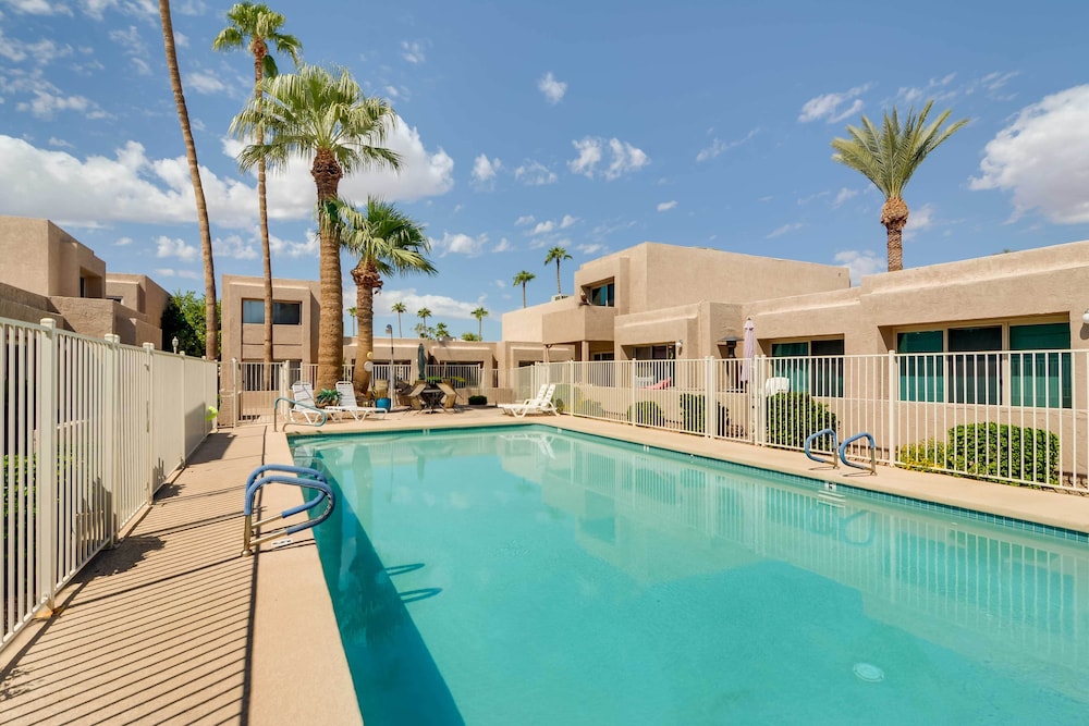 Private Backyard: Sunny Mesa Home w/ Pool Access