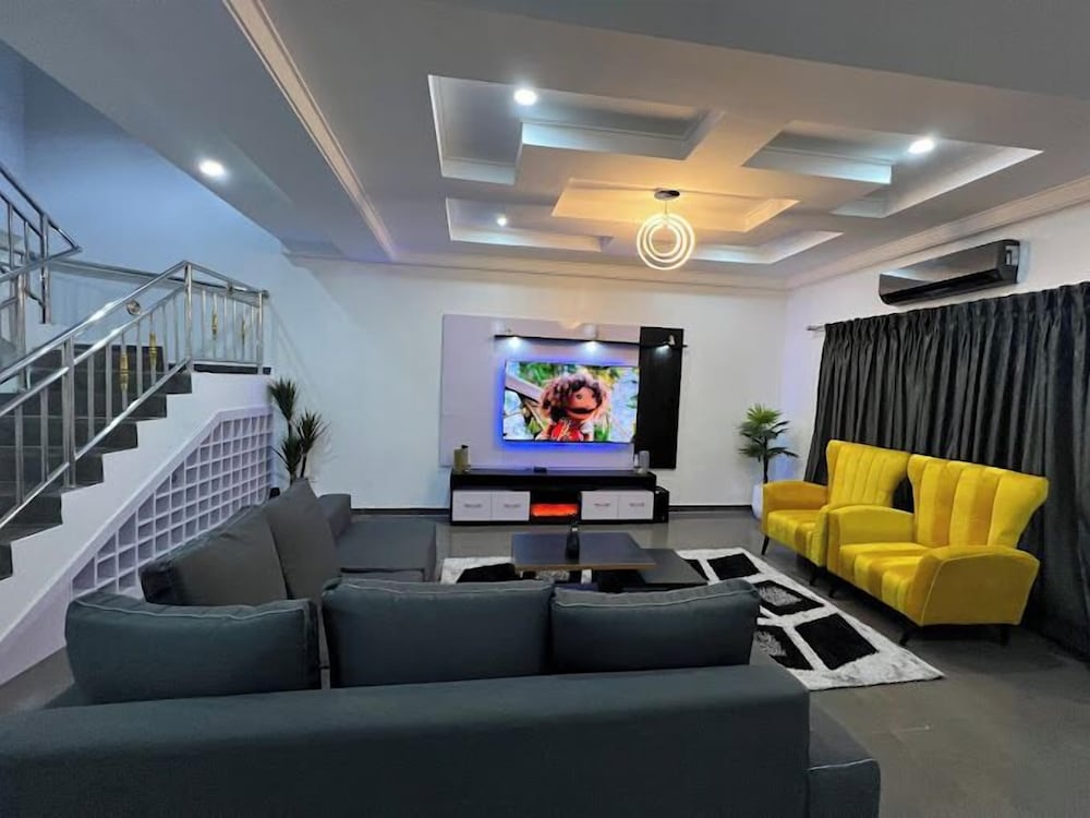 Auxano Apartment