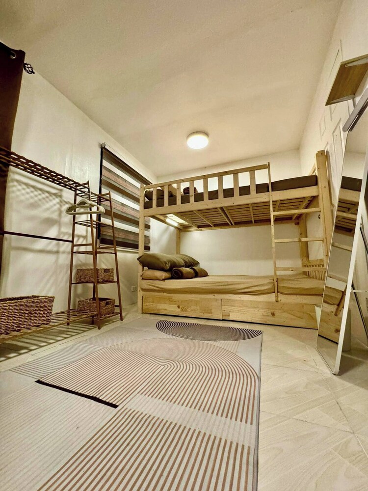 Cozy Holiday Home in San Pablo City for Groups of 8-10