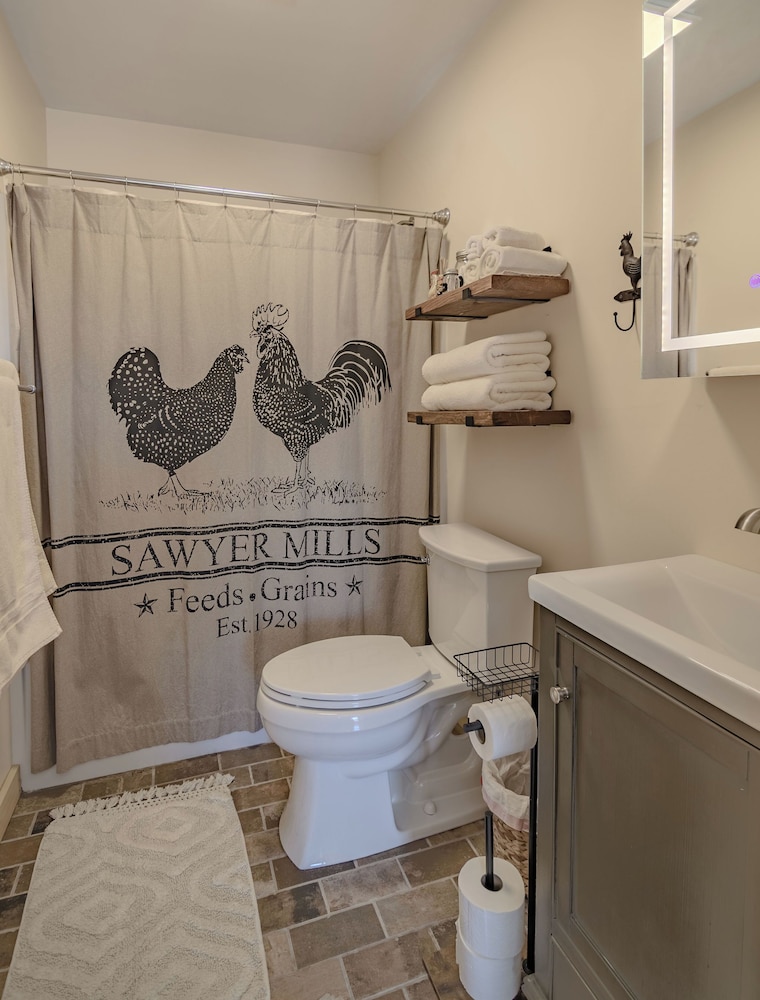 The Inn at Beulah Farm - The Coop