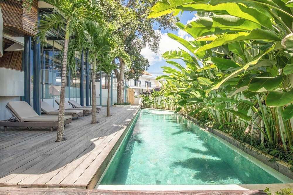 Modern 1-br Loft With Art Deco Style Shared Pool