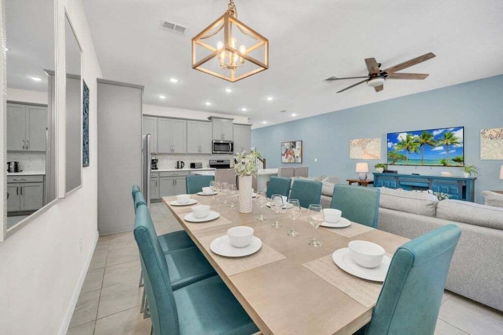 5 Bed With Private Splash Pool! 5 Bedroom Townhouse