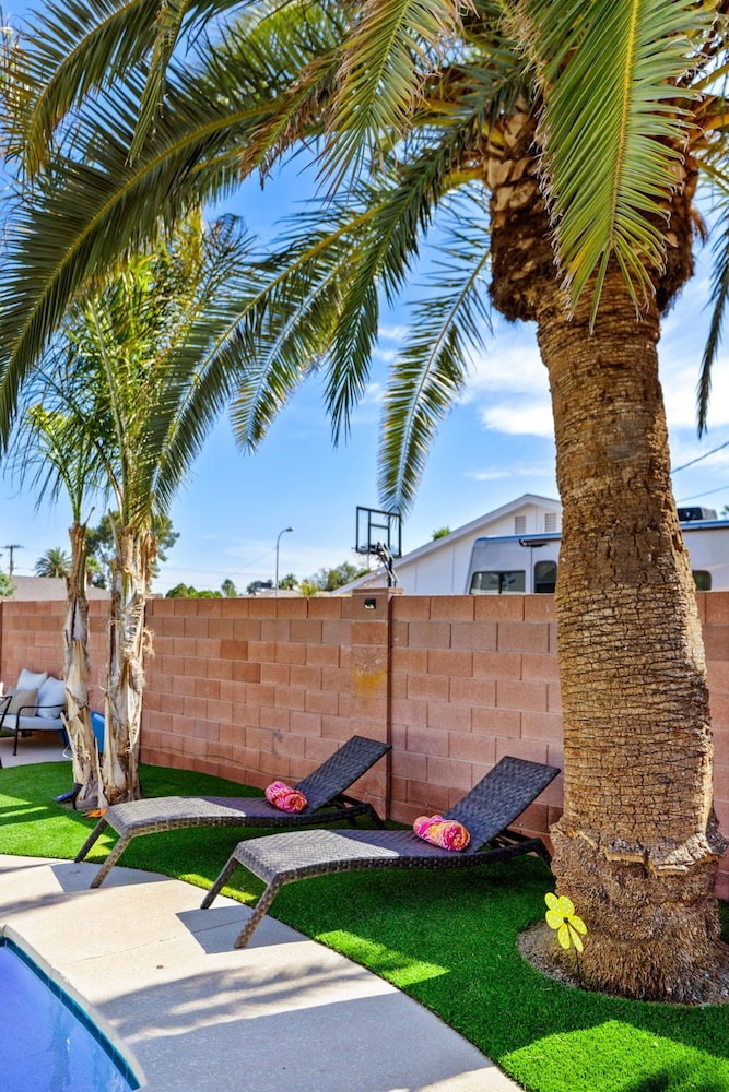 Desert Oasis Retreat Pool Spa Gameroom
