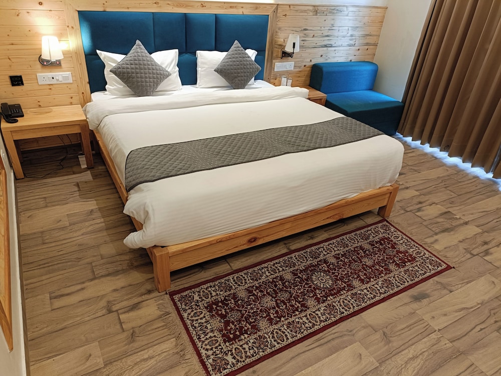 Heryk Hillview Hotel