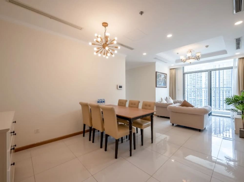 Somi Luxstay LP