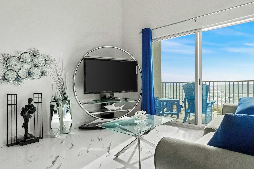 Crystal Shores #202 by Southern Vacation Rentals