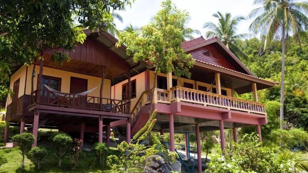 J.B.Hut Bungalows