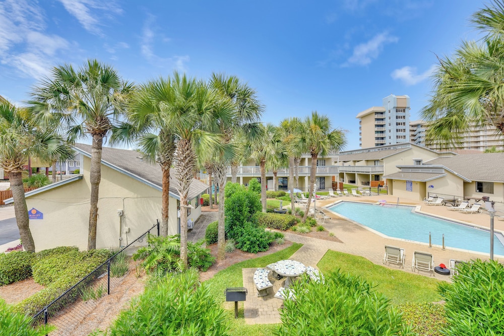 Chic & Elevated Decor: Beachfront PCB Gem w/ Patio
