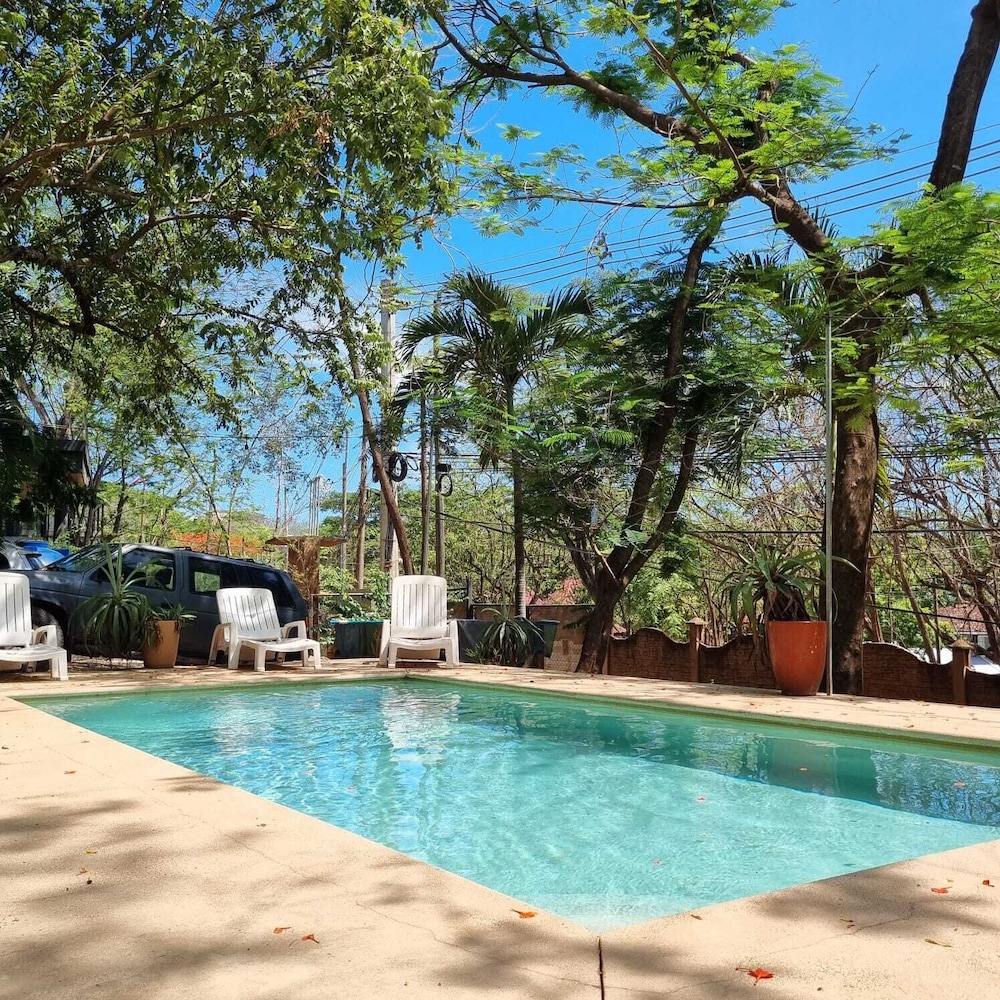 Casa Pura Vida Surf Hostel