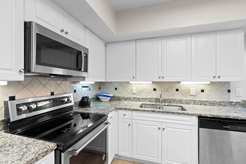 Windward Pointe 1502