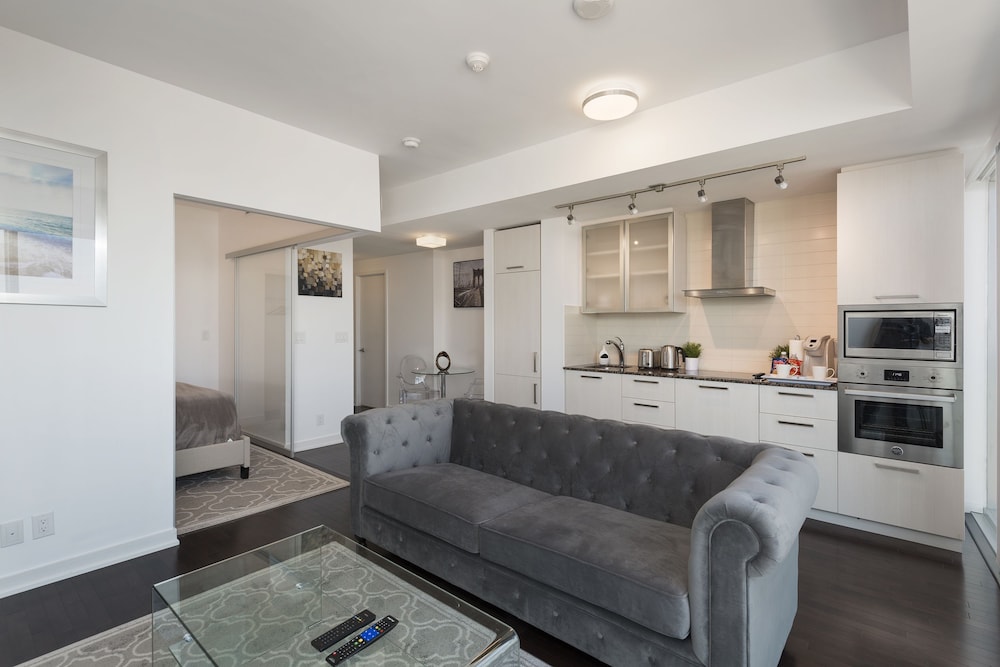 Metropolis Condotel Suites - York Street