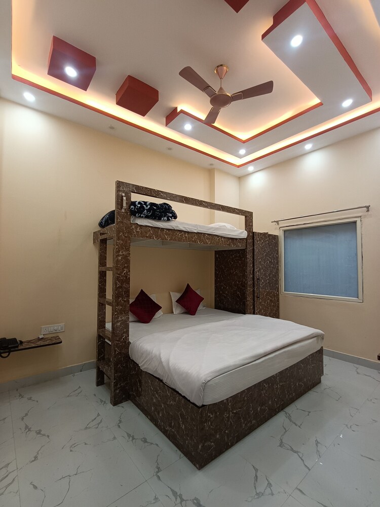 Kashi Vandanam