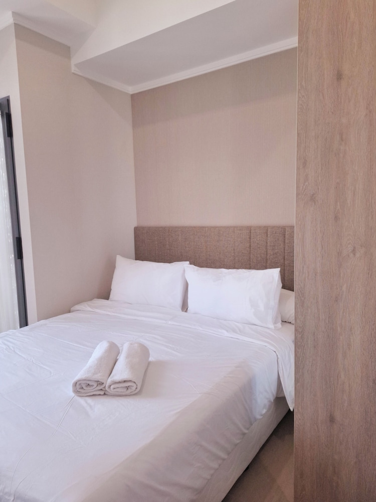 Menara Jakarta Condo JI EXPO by Blezz