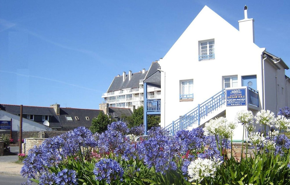 Apartment in Tregastel Near Renote Island