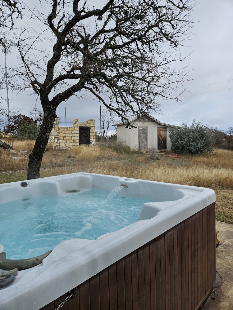 Breezy Hills Cottages