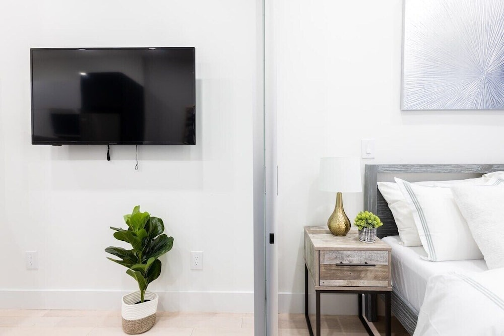 317 UES Apartments