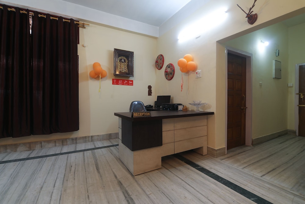 OYO 17077 Elegant Guest House
