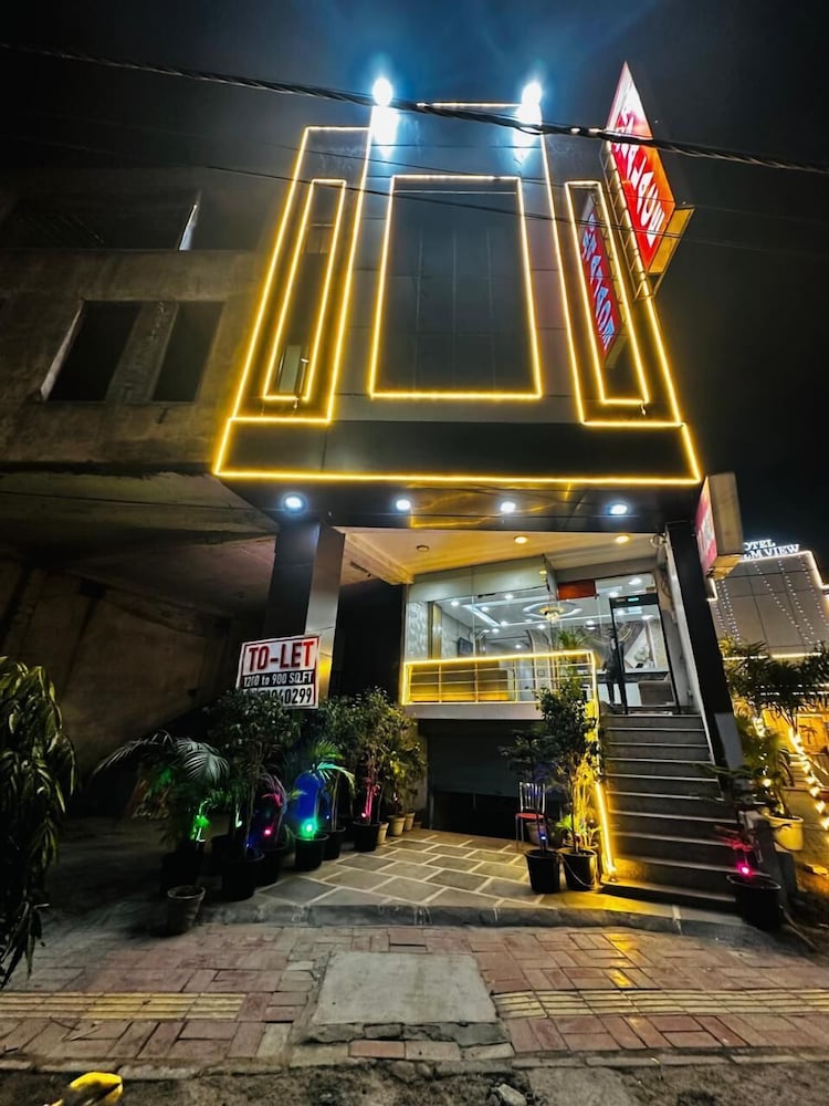 Hotel S.R. Plaza