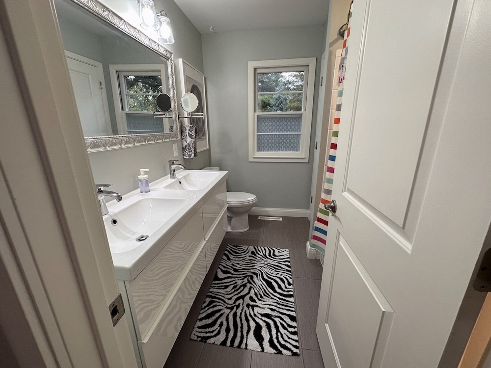 Casa Kelly 4 Bedroom Home by RedAwning - Property Image 57