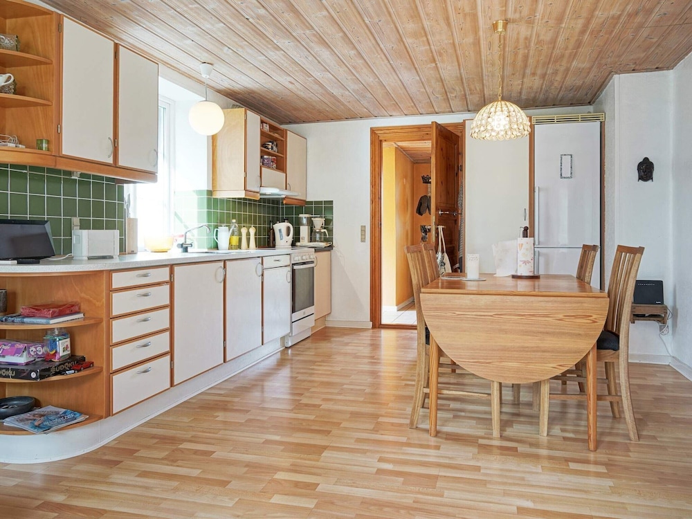 6 Person Holiday Home in Nexo view 3
