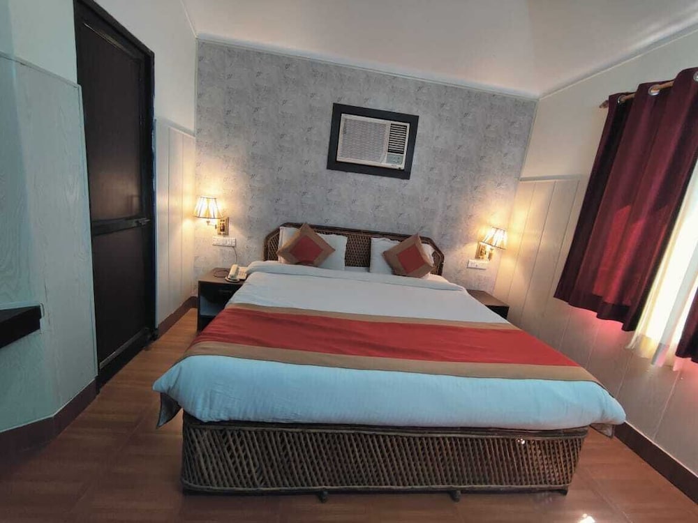 Photo 10