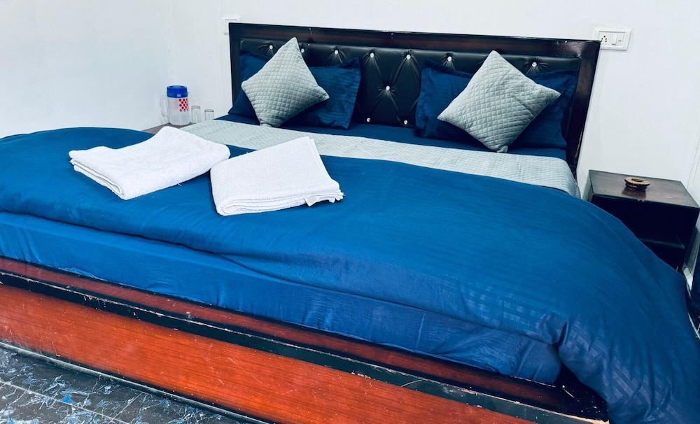 New Mandakini River Resort