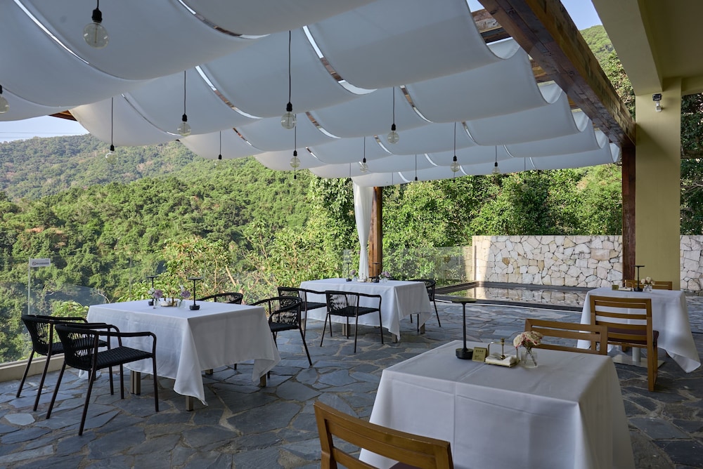 Miyue Shenzhen Tianlu Secret Wild Wizard Holiday Hotel