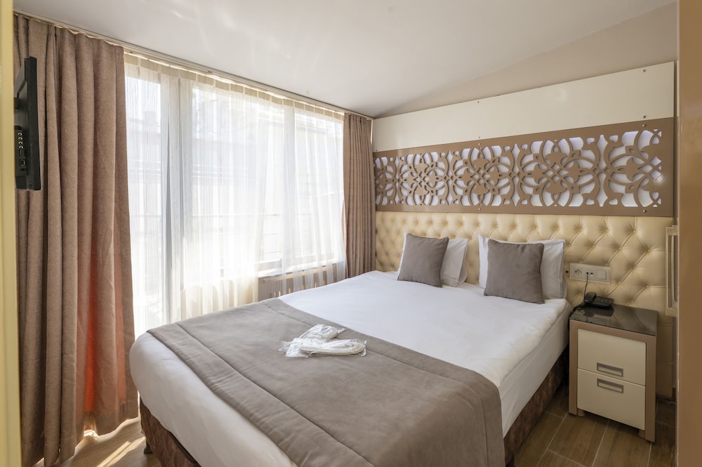Taksim Peri Suit - Image 68