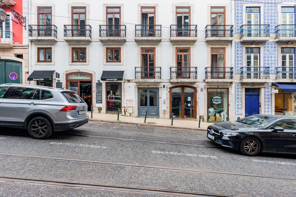 Chiado Mercy I