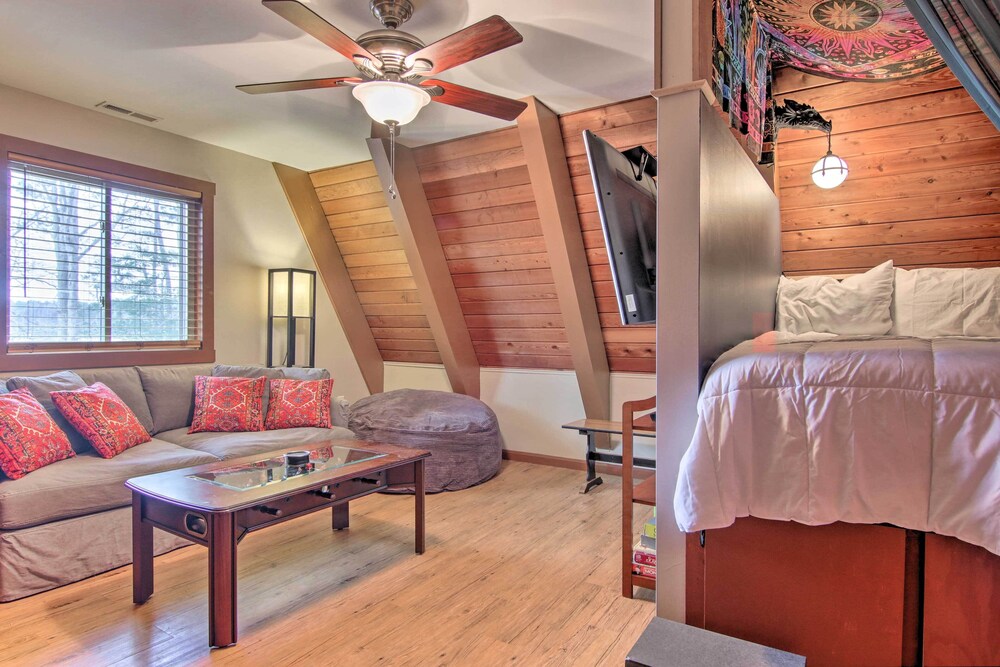 Peaceful Georgetown Home - 13 Mi to Lewes Beach! view 4