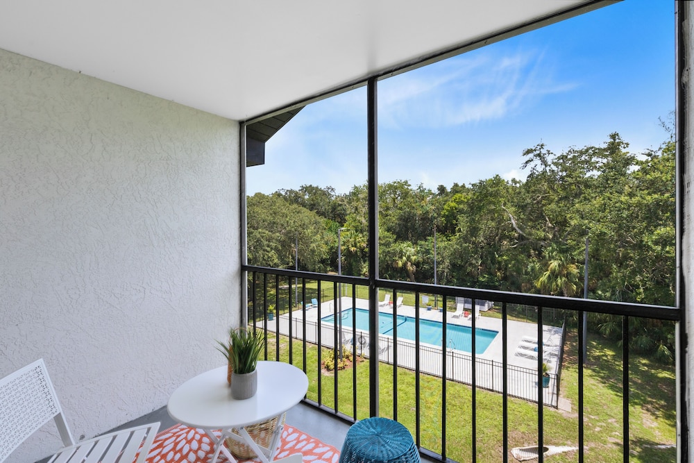 Oasis Apartment Homes