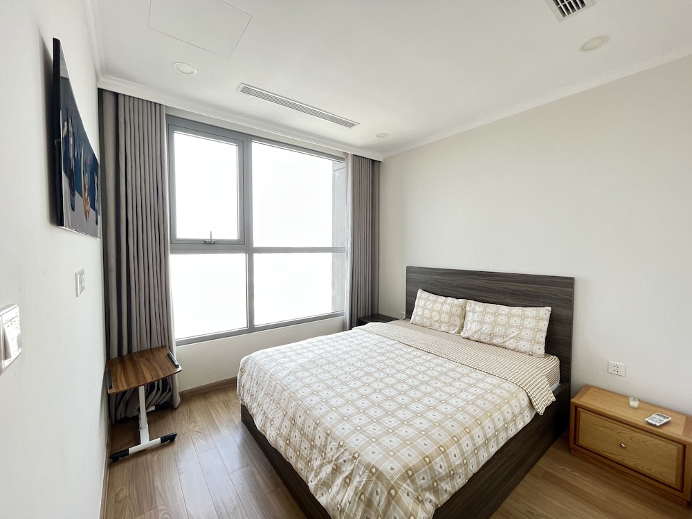 Vinhomes Gardenia - 2 Brs Apartment