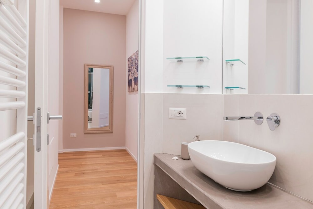 Casa Isella Stylish and Tranquil