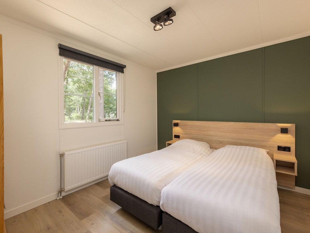 Bungalow in Park De Peel - Car-free Retreat view 5