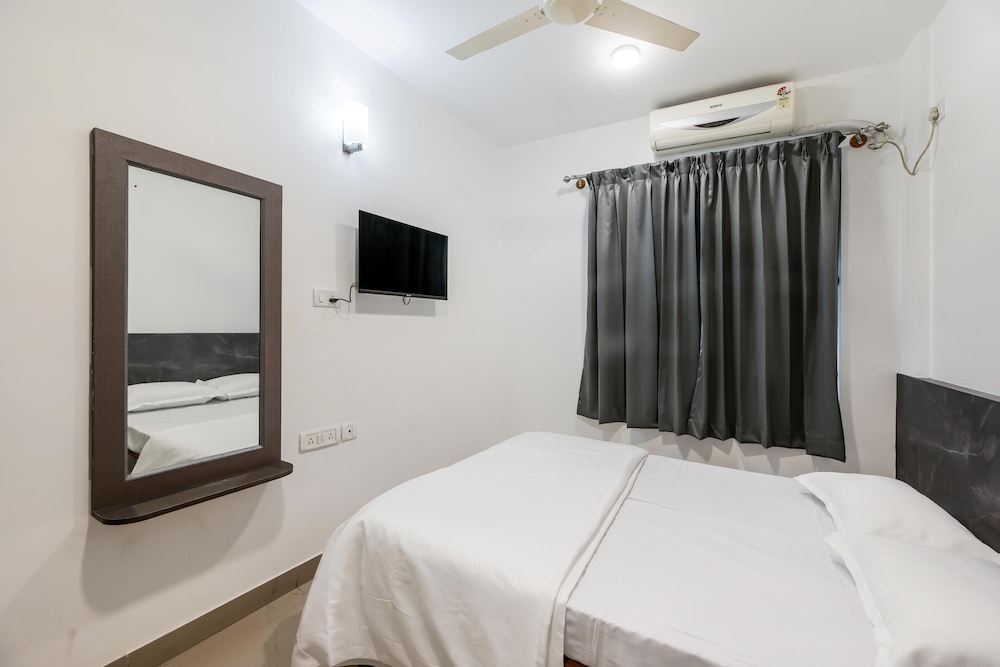 Diamond Suites Service Apartment