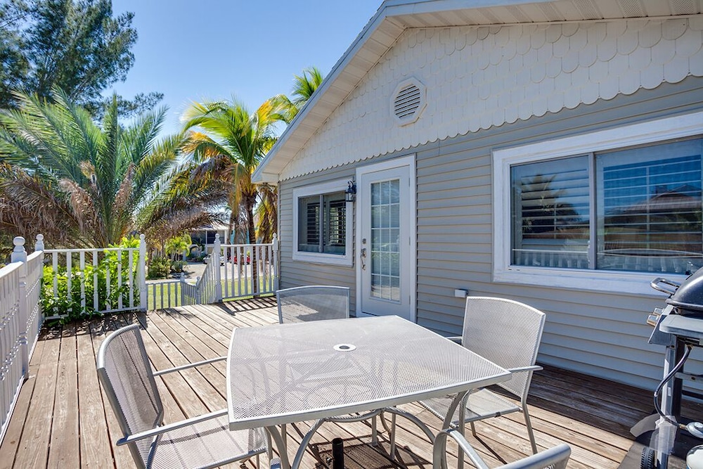 Beach Hideaway Upper Level view 5