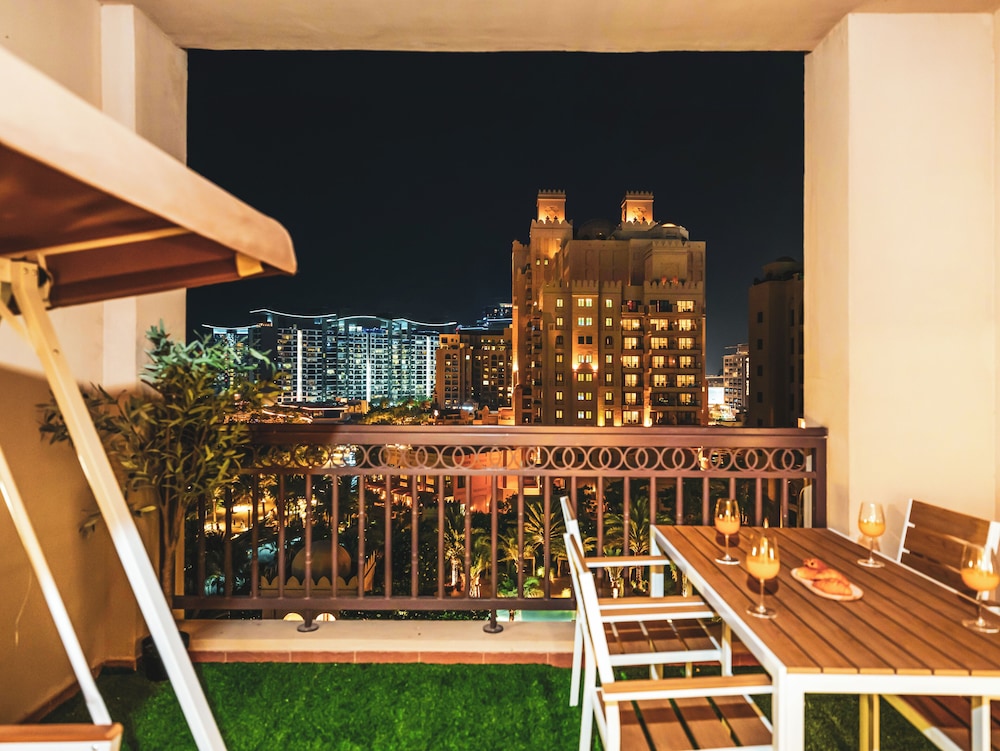 New Fairmont Residences by Propigo
