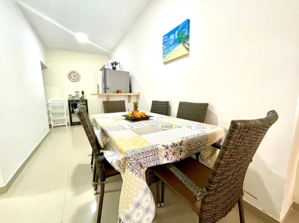 Apartamento 2CBM-1 Cerca al Mar con Wifi