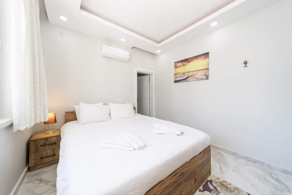 Marvelous Conservative Villa in Muratpasa