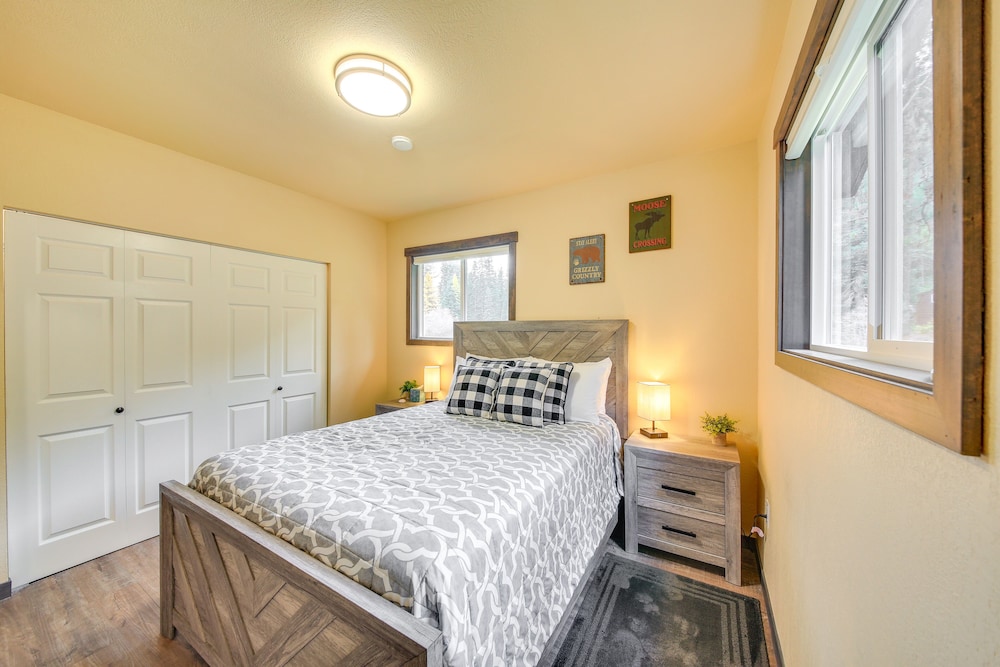 Scenic Priest Lake Vacation Rental: Deck  Views! - Property Image 28